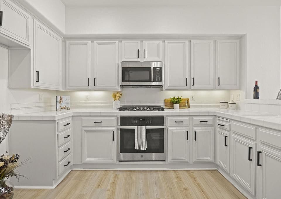 1st image of 204 Camino Toluca