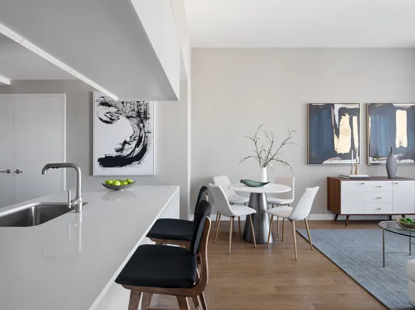 99 Hudson Street image 12 of 24