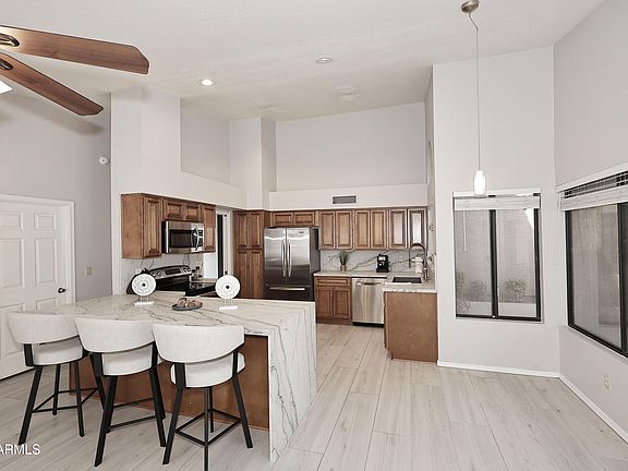 4th image of 8901 S Dateland Drive