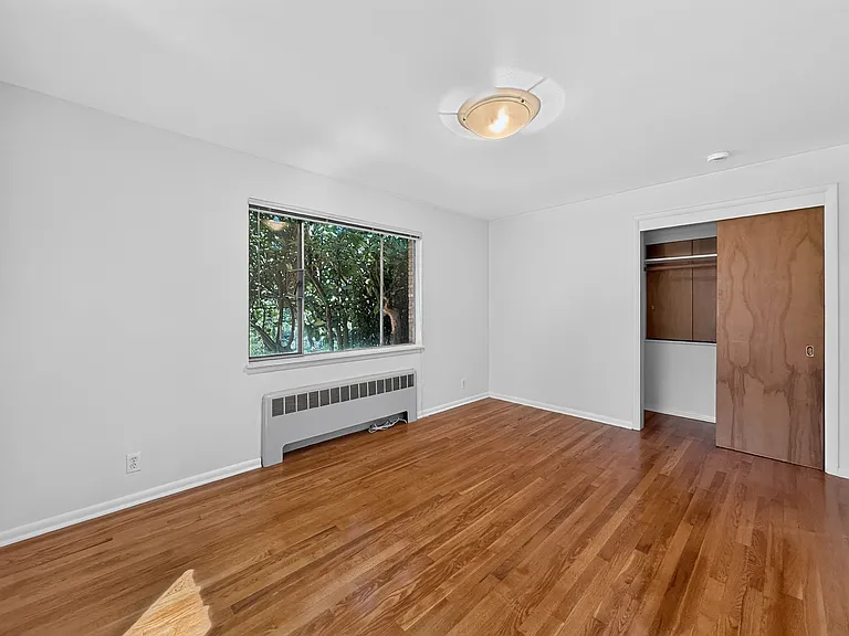 3535 S 126th St — Photo 15