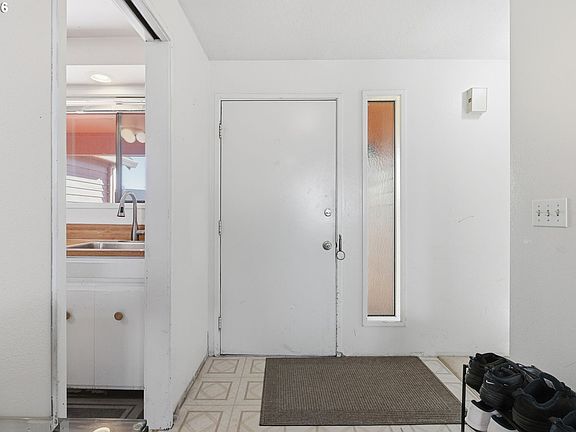 3rd image of 5643 SE Sierra St