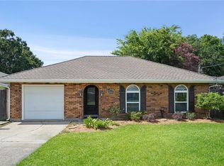 4817 Meadowdale St, Metairie, LA 70006