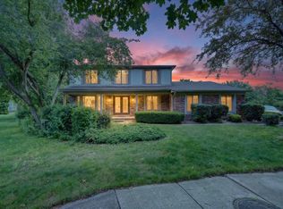 46168 Quail Ridge Ct, Plymouth, MI 48170