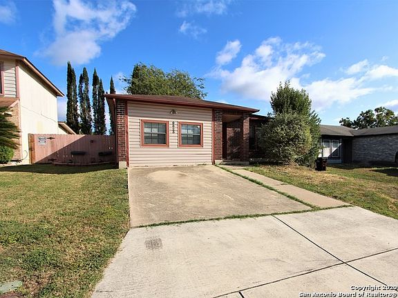 3rd image of 9823 Echo Plain Dr
