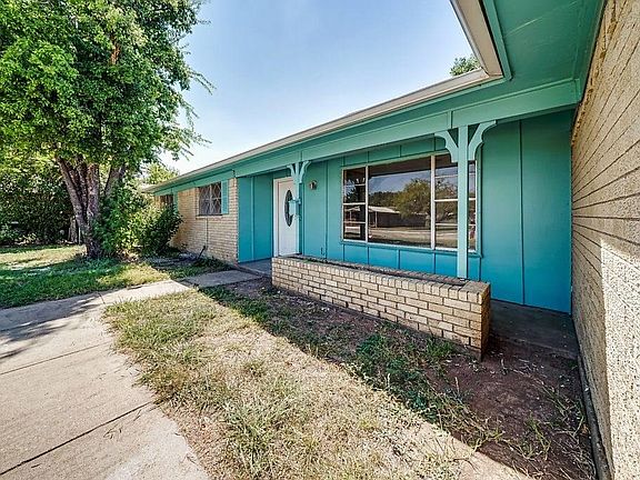3rd image of 1700 SE 12th St