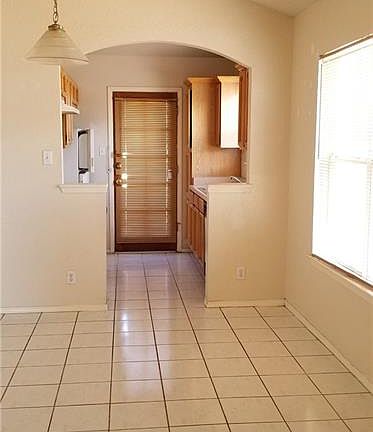 4th image of 11809 Kings Arms Ct #11809/1181