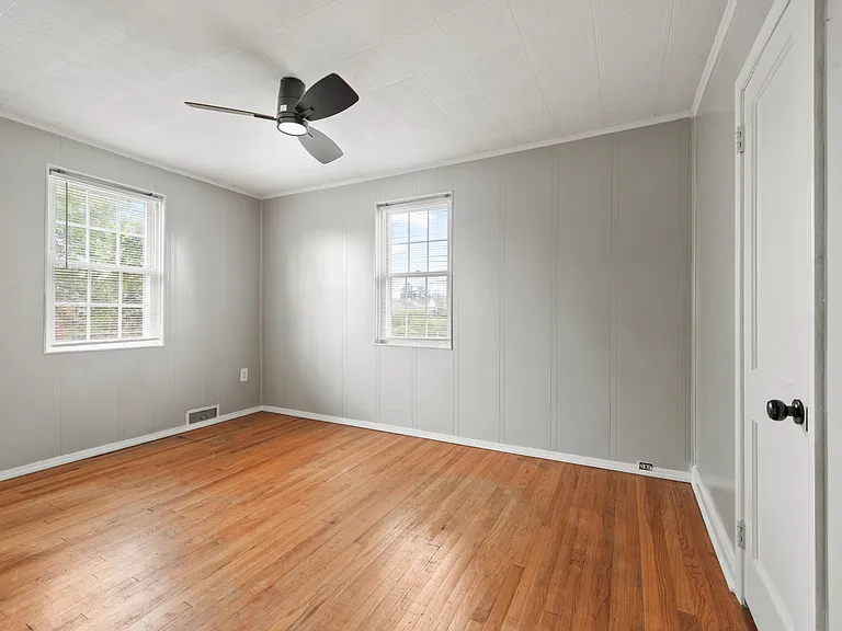 8126 Kirkwall Ct — Photo 13
