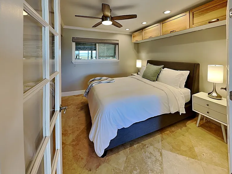 3999 Crown Point Dr #31 — Photo 8