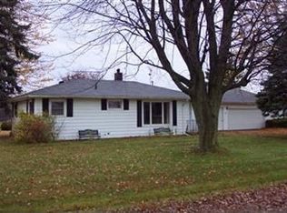 1214 Collard Rd, Jonesville, MI 49250