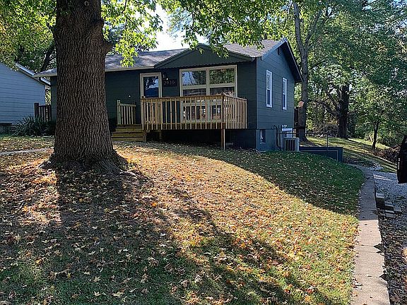 5th image of 2930 N 84th Ter