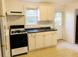 16 Summit Ave #1, Roslyn, NY 11576