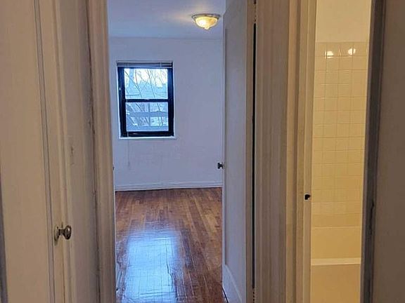 5th image of 2339 Hudson Ter APT C3