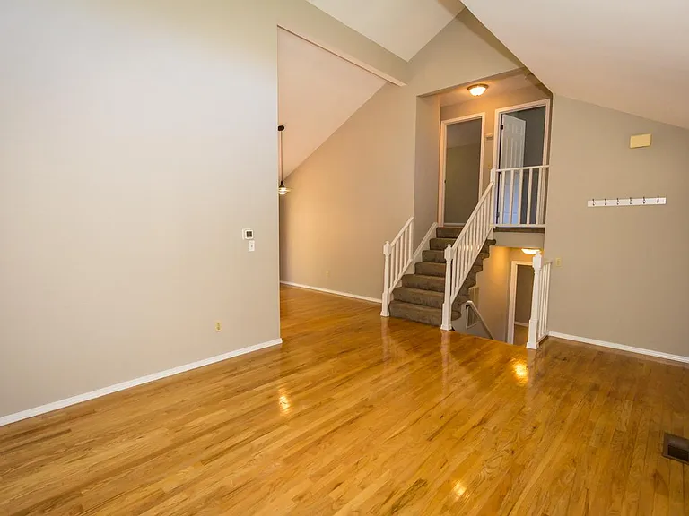 2434 229th Ave NE — Photo 5