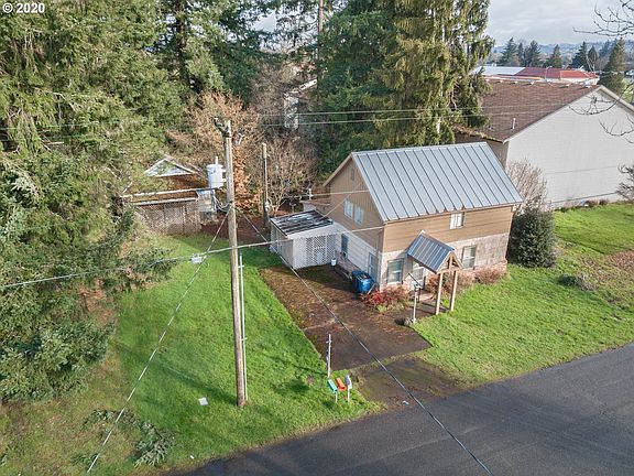 4th image of 10802 NE 189th St