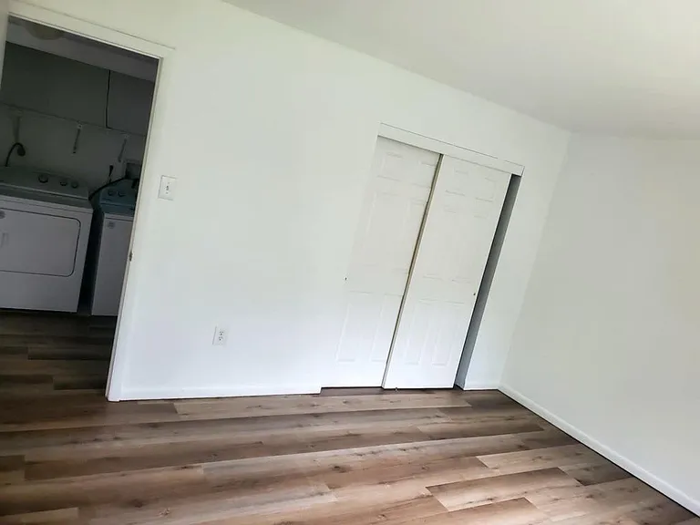 182 Michele Way — Photo 12