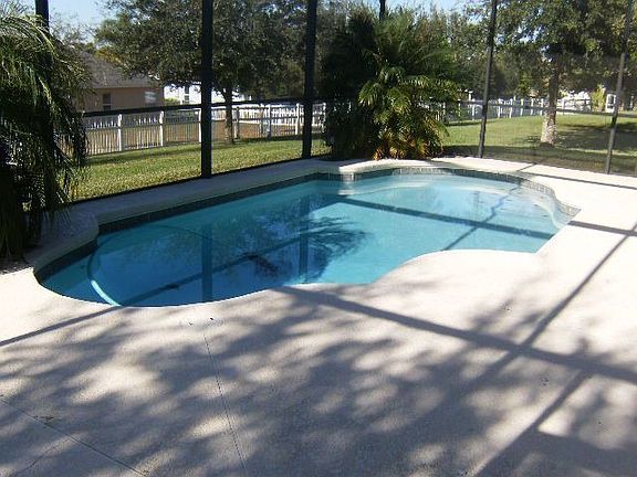 2nd image of 739 Westview Dr