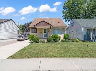 1140 Lena Ave, Windsor, ON N9C 3K6