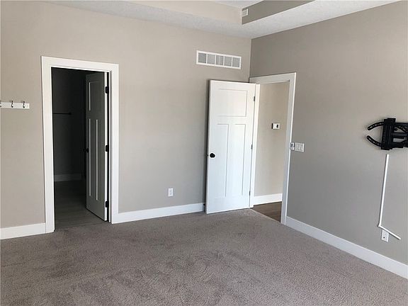 3rd image of 5515 147th St