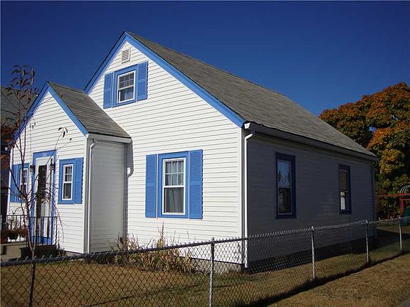 2nd image of 261 Oakdale Ave
