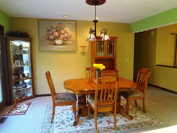 5th image of 2764 Queenswood Dr