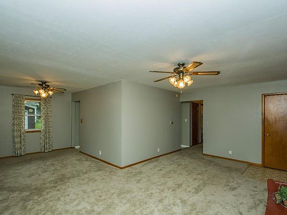 458568_1