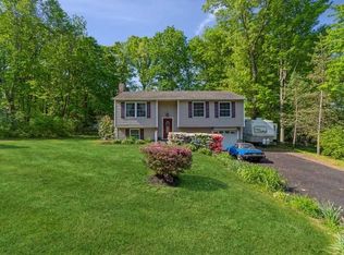 46 Vermont Dr, Newburgh, NY 12550