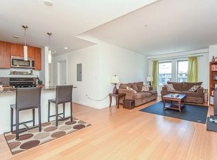 16 Miner St #303, Boston, MA 02215