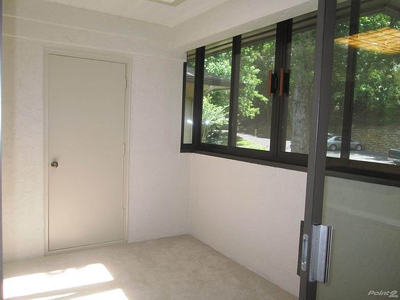 5th image of 804 Lismore SE