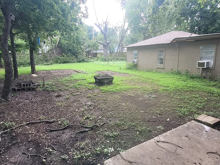 616 Highland Ave — Photo 16