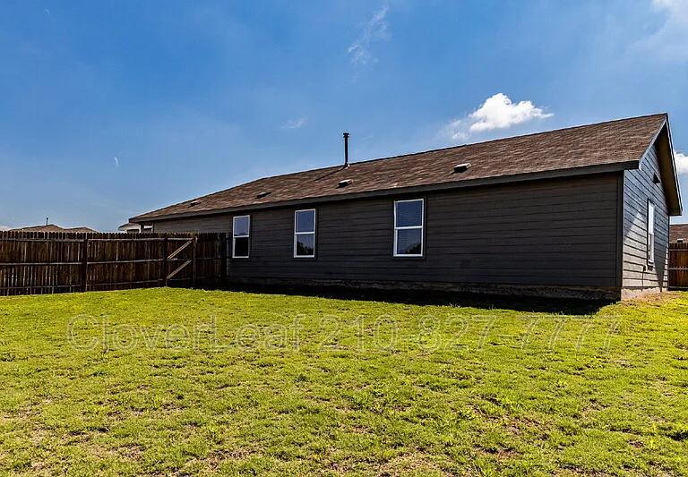 4407 Grassland Pass — Photo 32
