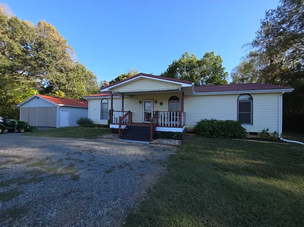 3720 Webster Rd, Glade Hill, VA 24092
