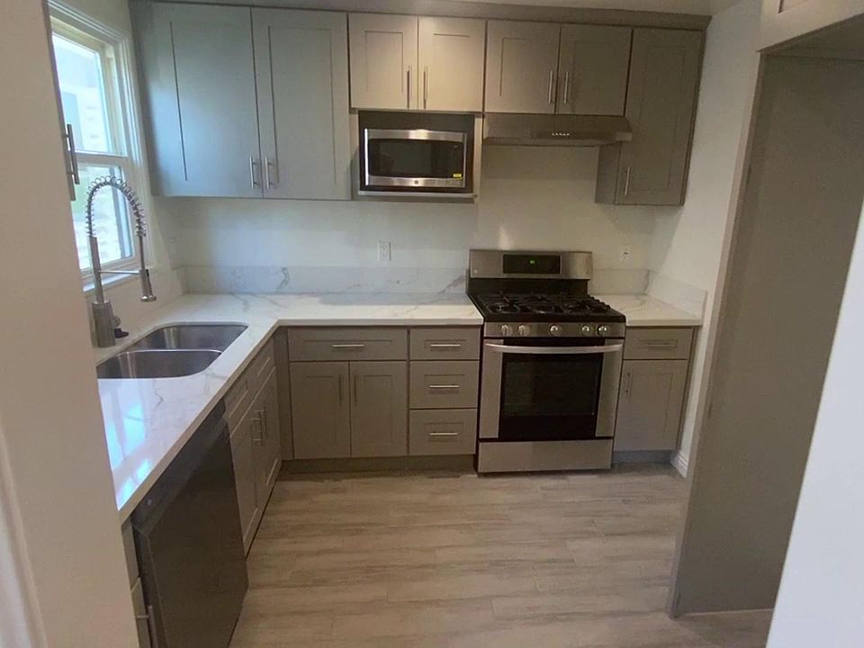 1st image of 104 Gaviota Ave