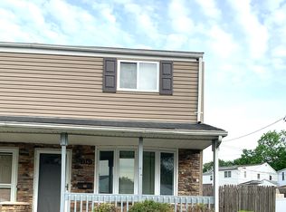 1541 Valley Rd, Bethlehem, PA 18018