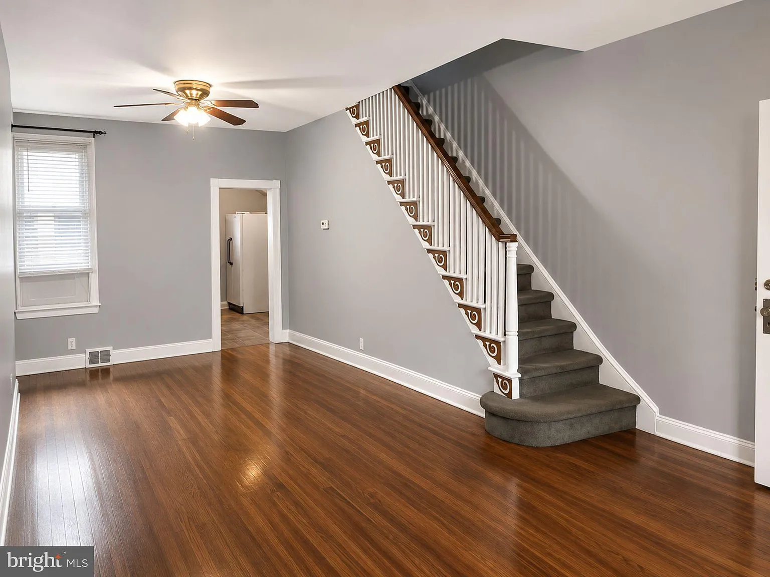 2 bed, 1.5 bath, 1118 sqft, $1,600 — Photo 3