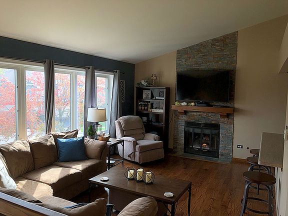 4th image of 9314 Drummond Dr