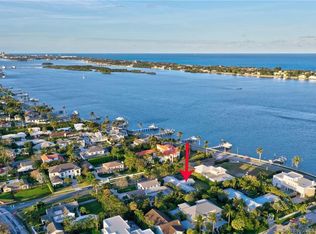 122 Bloomfield Dr, West Palm Beach, FL 33405