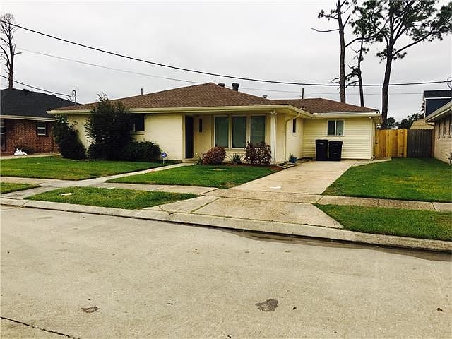 1st image of 4618 Sandalwood St