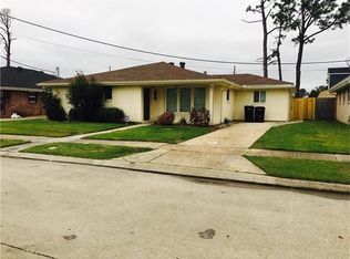 4618 Sandalwood St, New Orleans, LA 70127