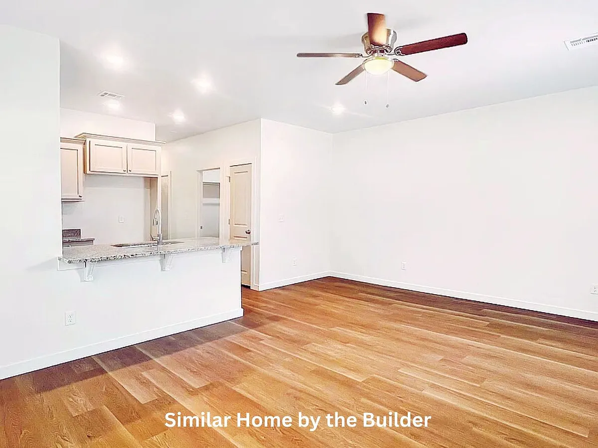 Building Photo - 2128 SW Charles Whitlow Ave