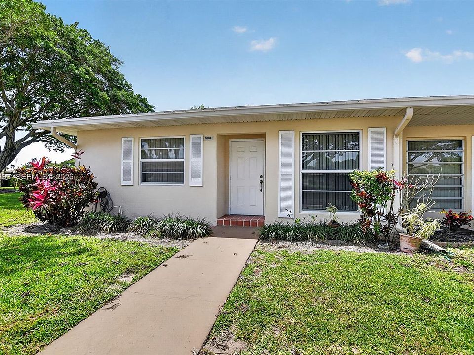 1st image of 8662 Bella Vista Dr