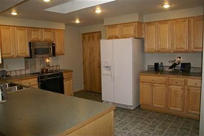 5th image of 9207 Gem Dr SE