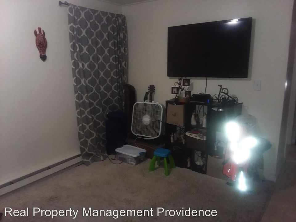 2nd image of 12 Foley St APT 2