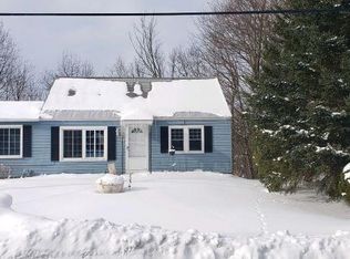 11 Pine Ridge Cir, North Syracuse, NY 13212