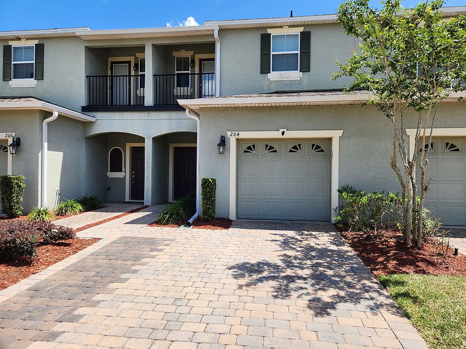 1st image of 204 Wentworth Grande Dr