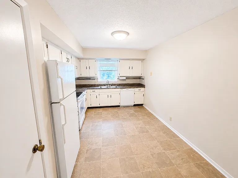 3124 Cambridge St #1 — Photo 4