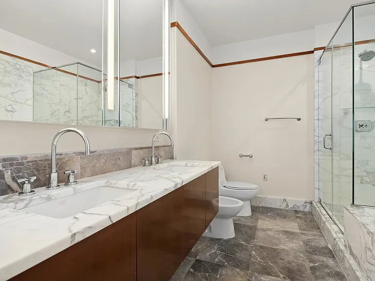 80 Columbus Cir #68E — Photo 7