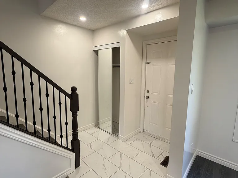 1725 Ernest Ave #26 — Photo 2