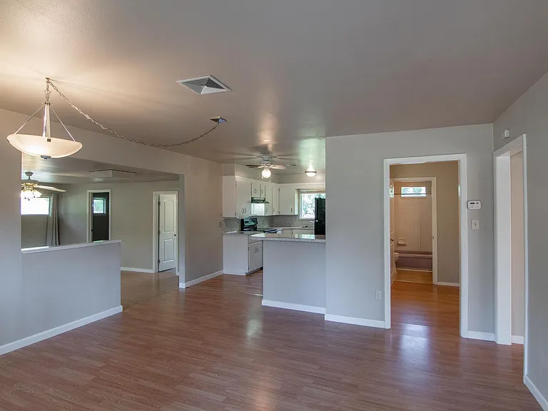 18623 Oasis Rd — Photo 15