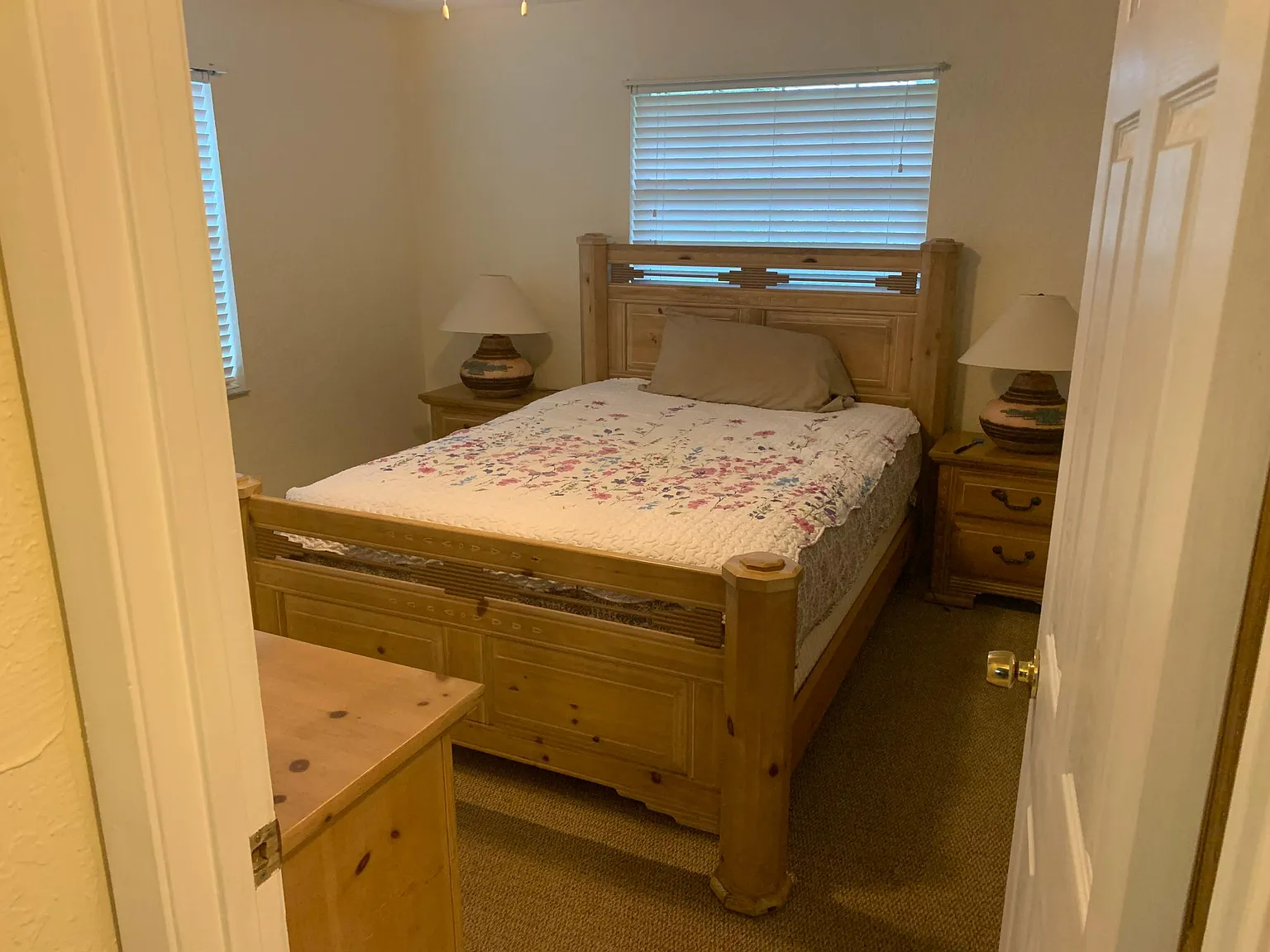 3 bed, 1316 sqft, $1,900 — Photo 3