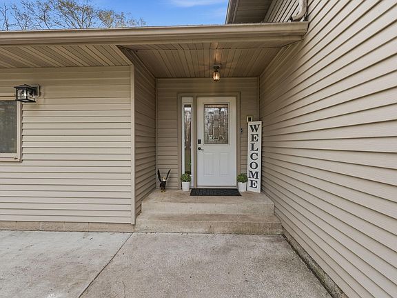 3rd image of 17313 Kettle River Blvd NE